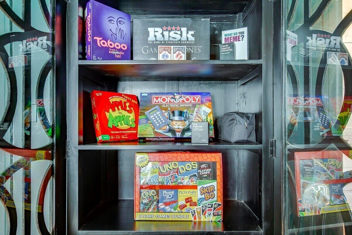 Large selection of games for limitless entertainment in the dining/game room. 