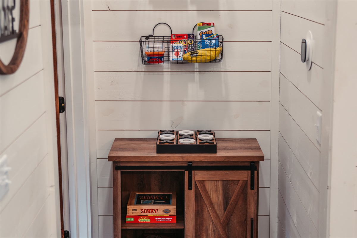 Game cabinet