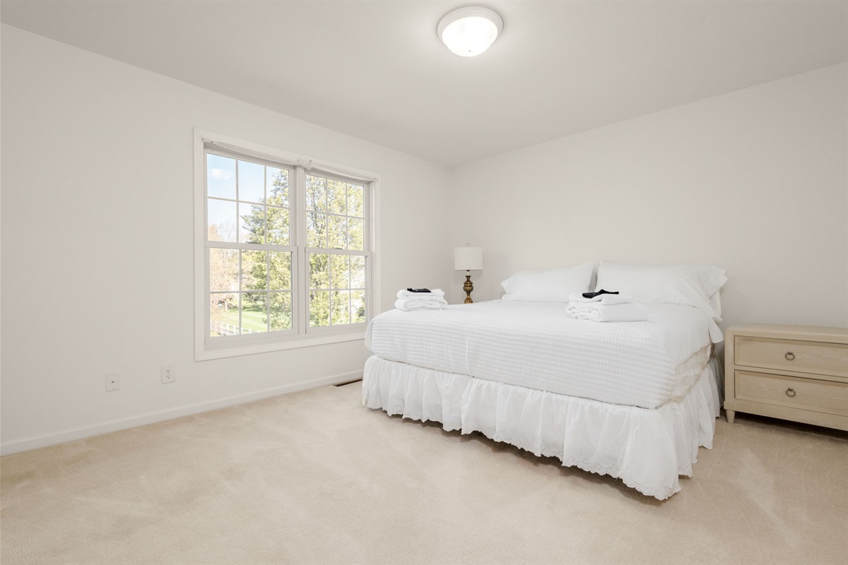 King Bedroom with Cot