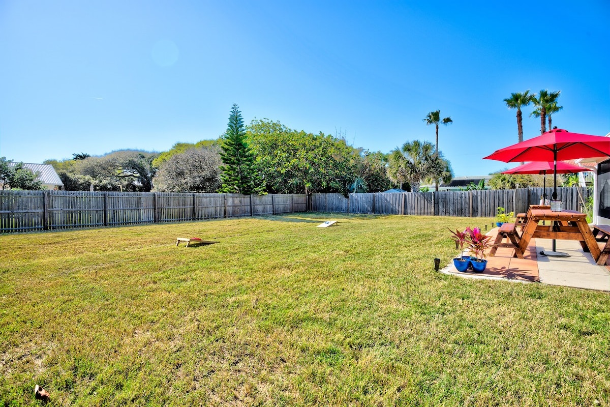 Spacious Private Fenced Backyard