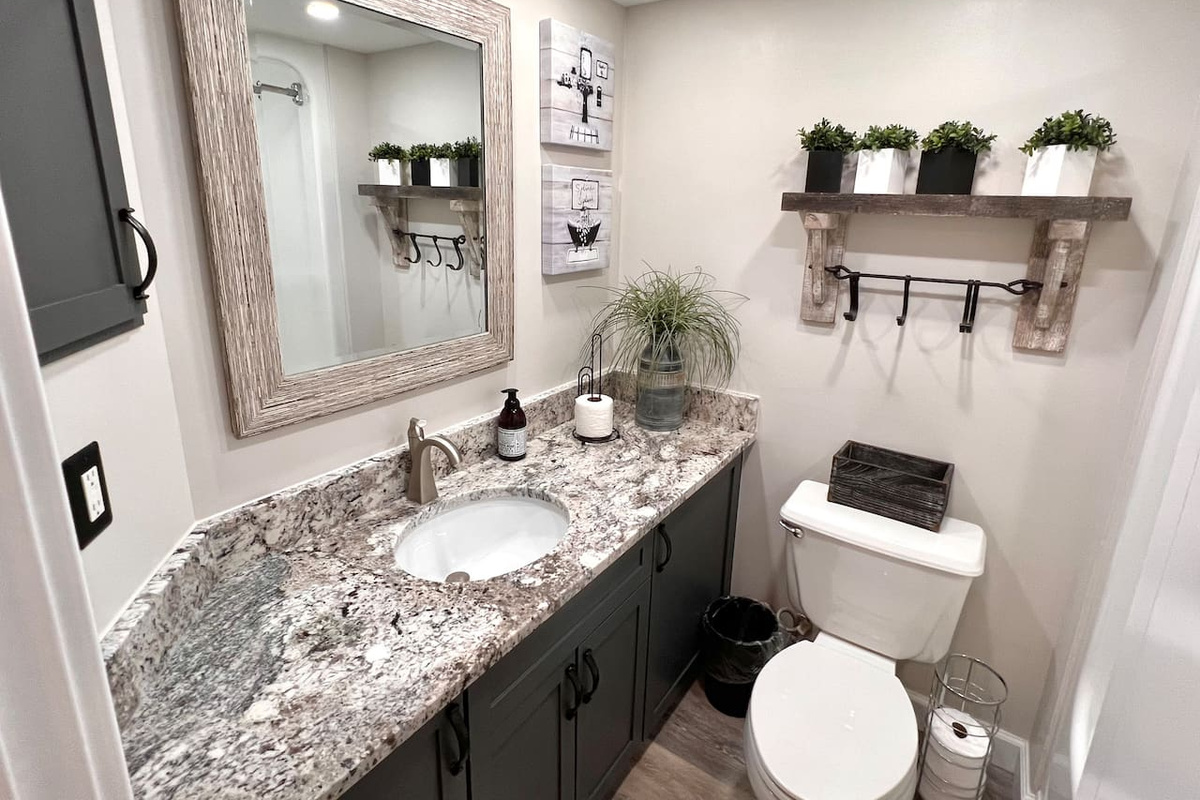Guest Bathroom 