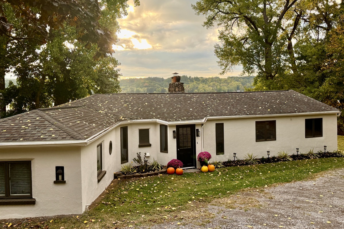 Flat Entrance, Plenty of of Street Parking