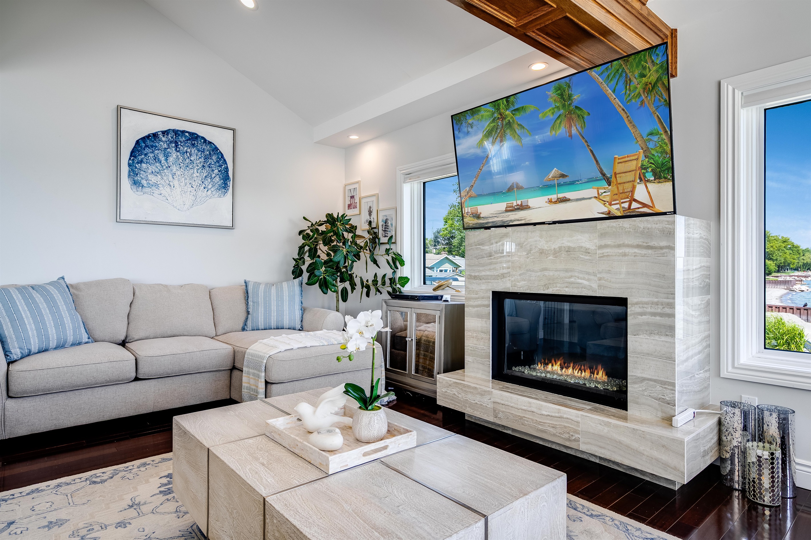 Fireplace in Livingroom