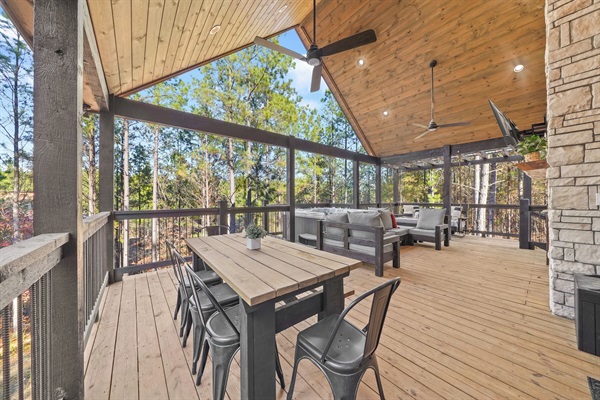 Outdoor dining