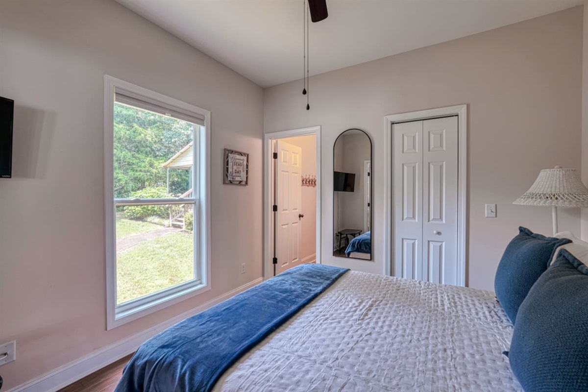 Queen Bedroom with Ensuite