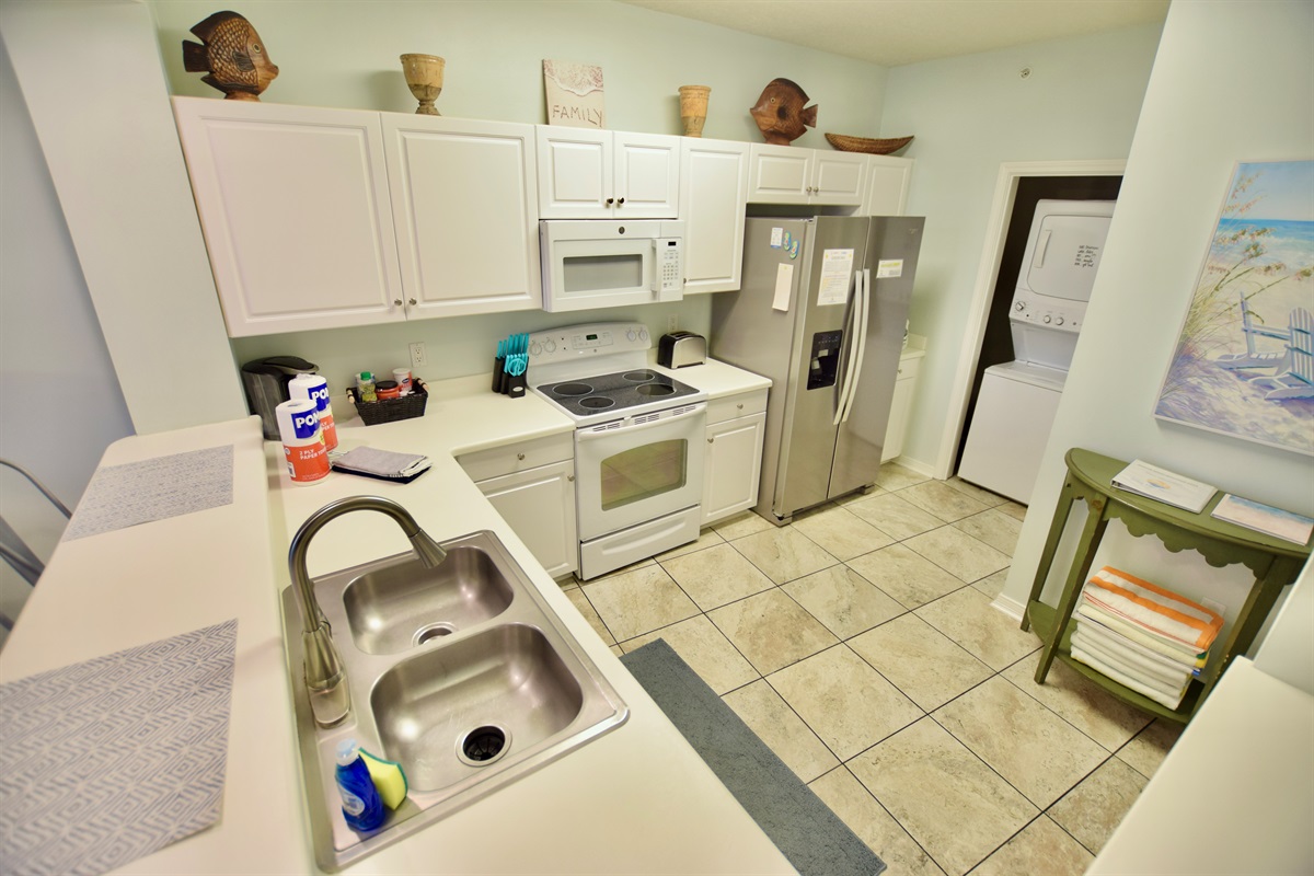 Destin West Gulfside #214: Kitchen