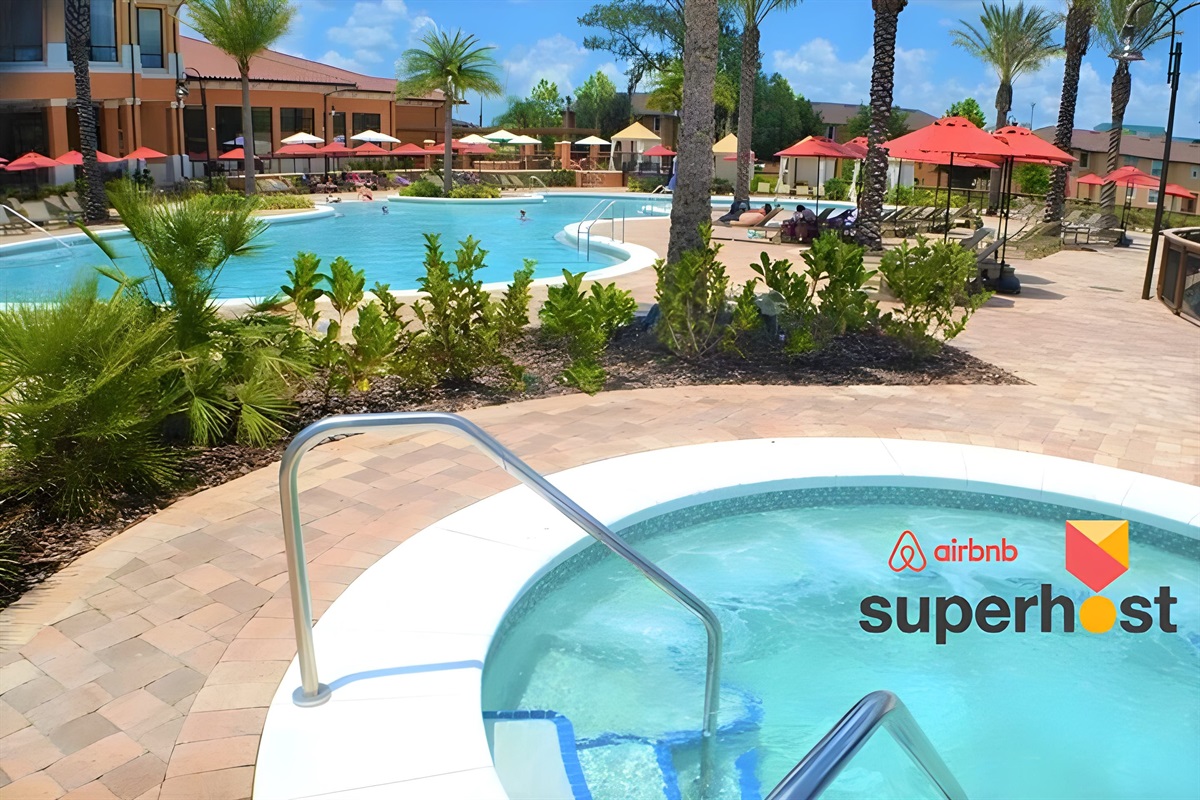 By the pool, you can also relax in the Warm Jacuzzi