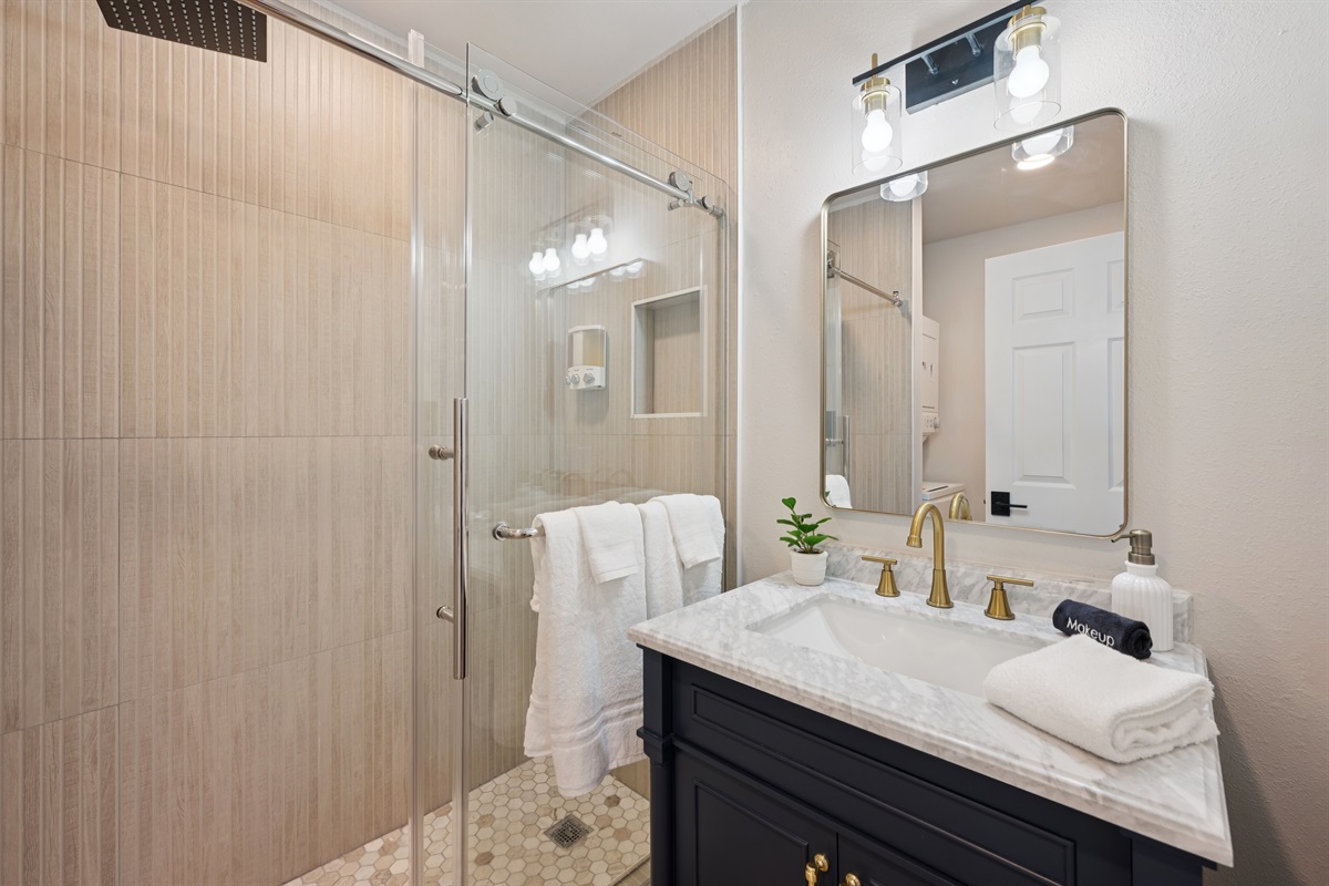 The beautiful full bath has been updated with modern finishes