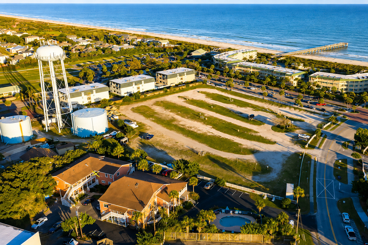 Aerial view of Ocean Inn, looking NE.  1 block to the beach!