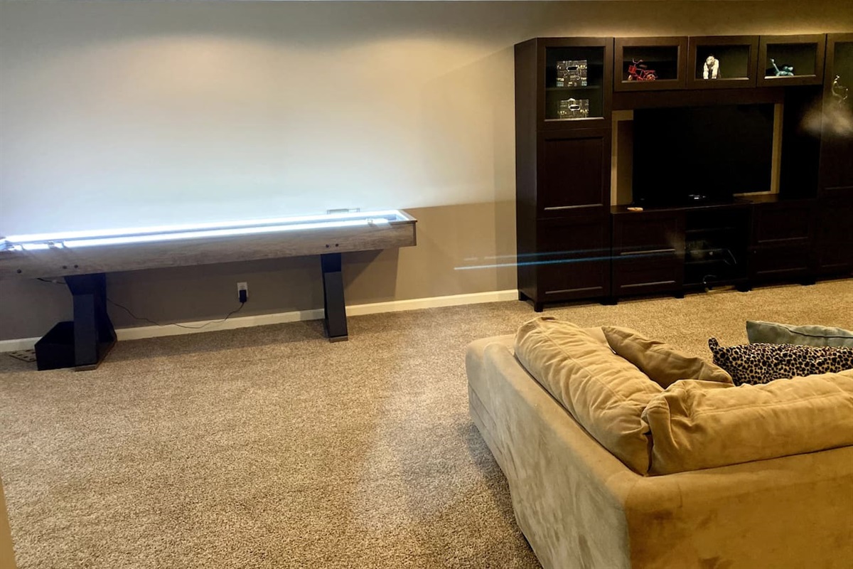 Living Room / Lounge