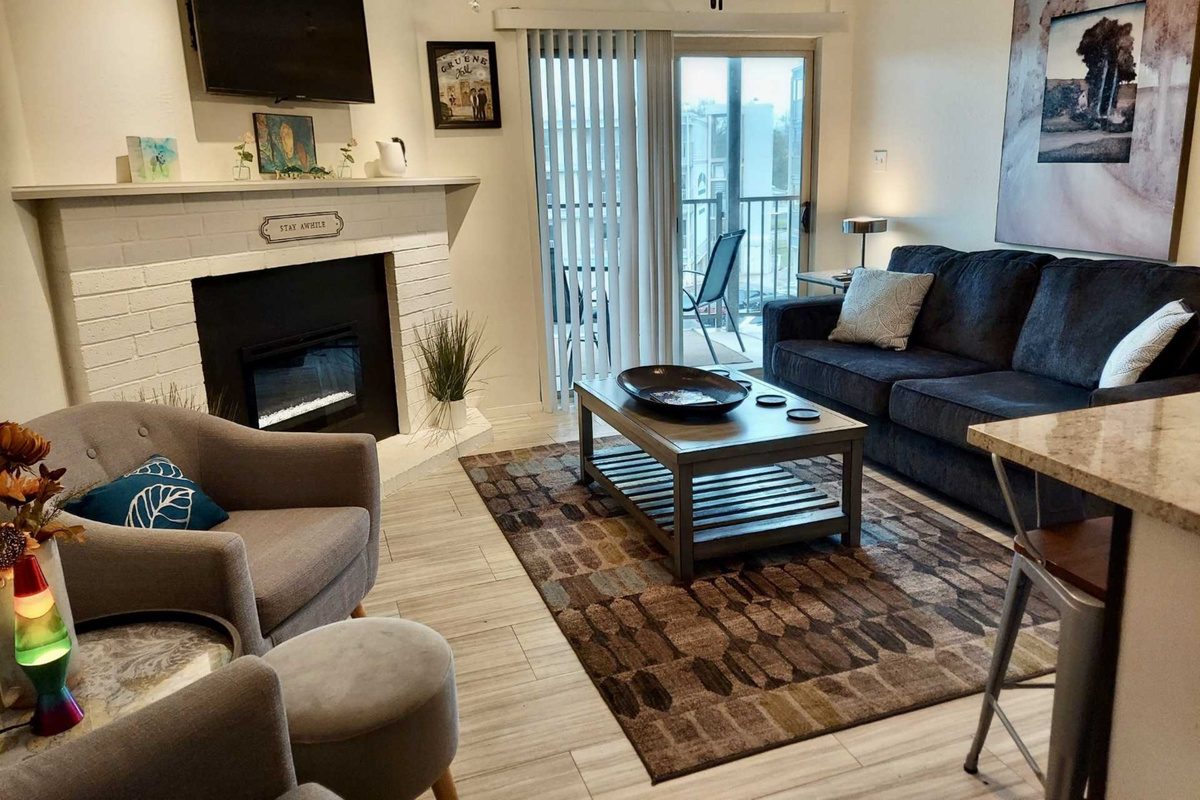 Plenty of seating in family room