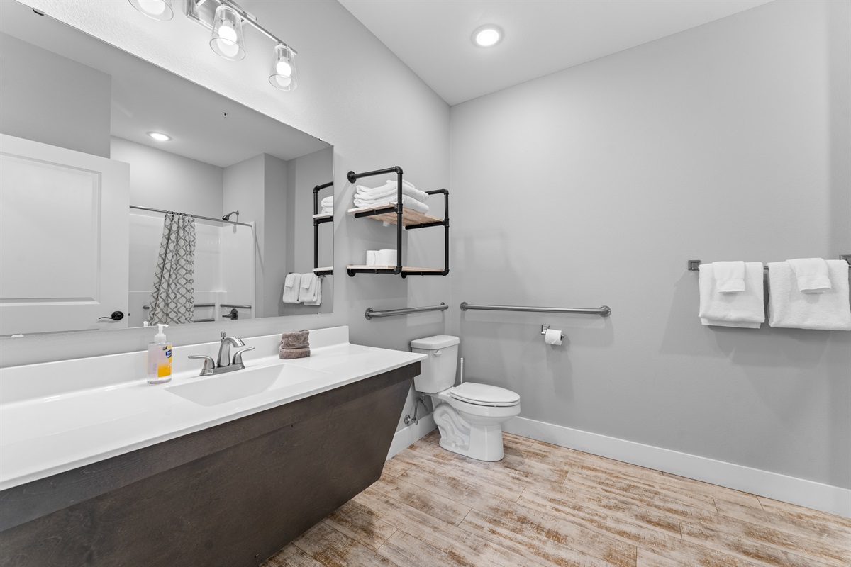 Bedroom 1 Ensuite Bathroom