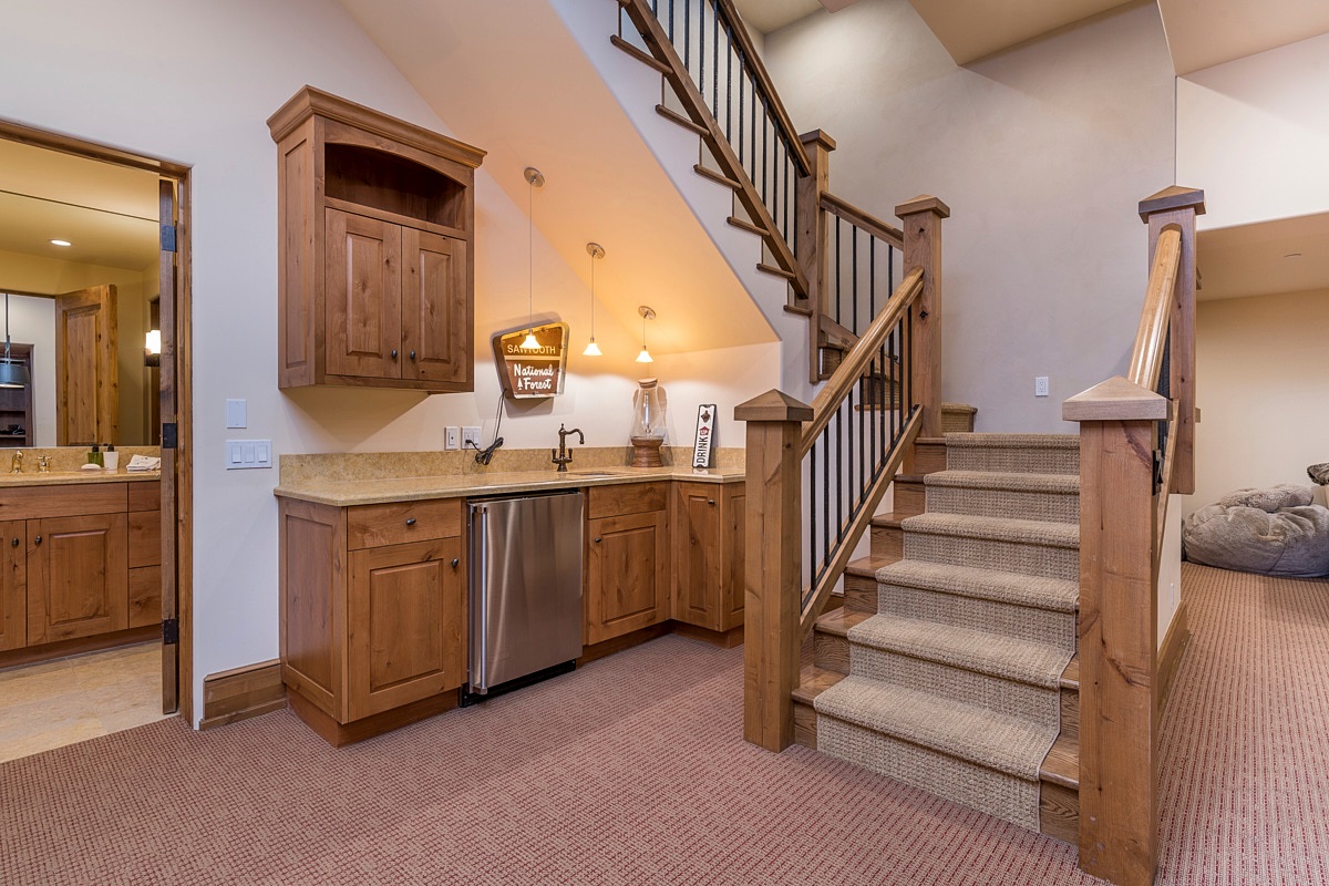 Rec Room- Kitchenette