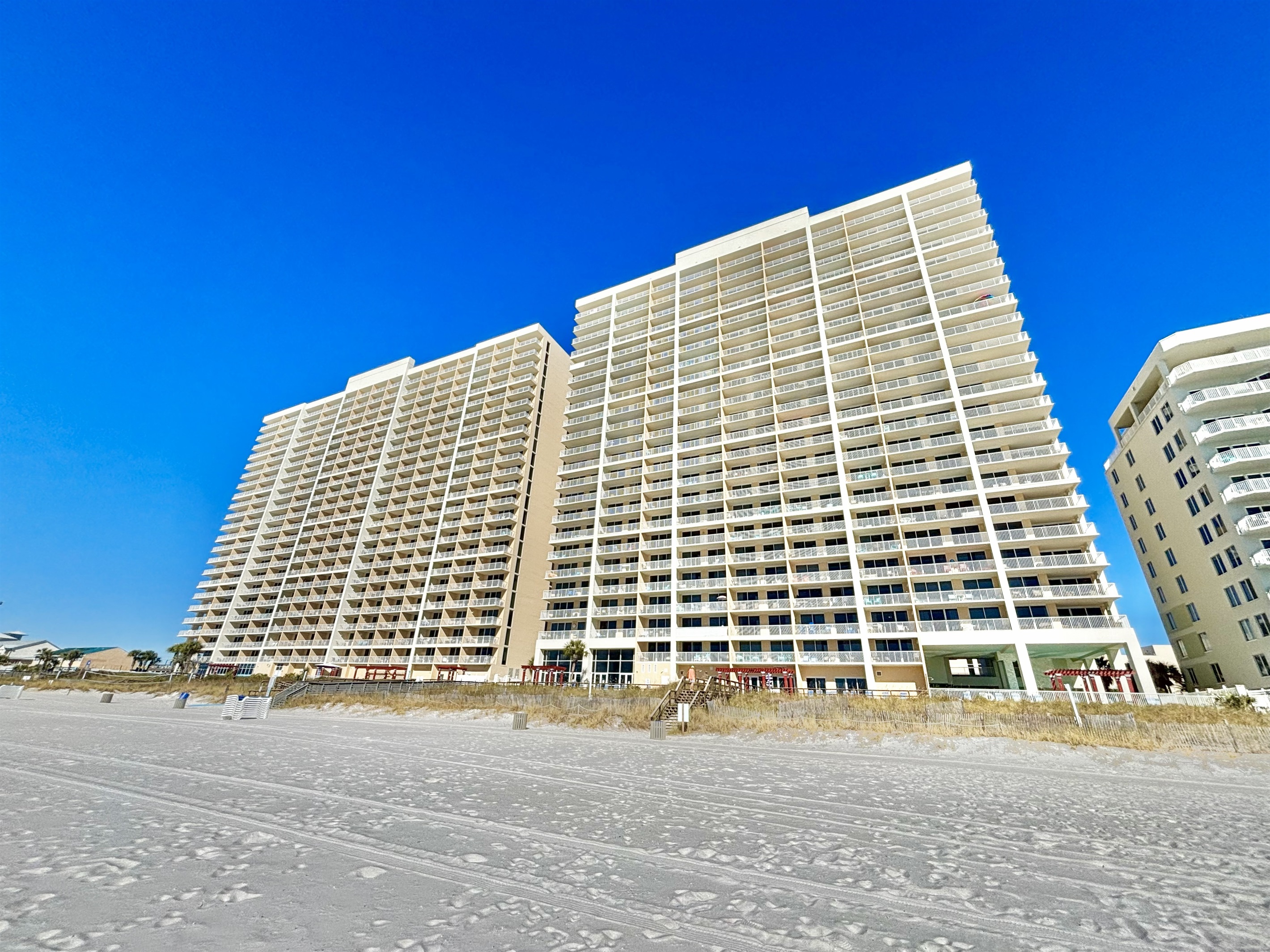 Beautifully maintained Majestic Beach Resort