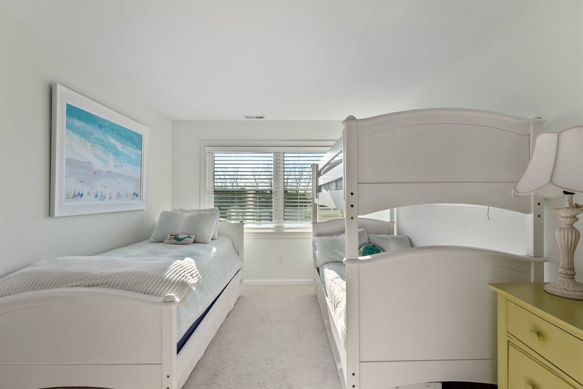 3rd Bedroom with Bunkbeds, Twin Beds and Trundle