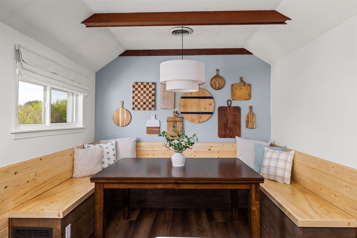 6 bd, 4 bath central Virginia home base for your group.