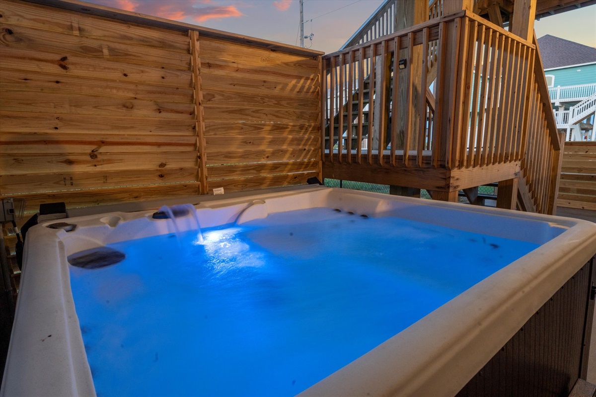 371e10c92ef74c18885b01fcd01ac902 Large | Beachhouse | Texas | TX | Vacation Homes | Galveston | Crystal Beach | Kokomo | Breezy Days | Beachfront Elegance | Sunrise Serenity | Southern Sands Property Management, LLC