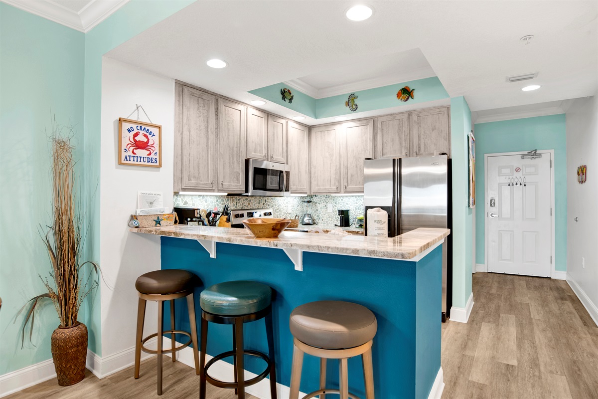 Breakfast bar with 3 bar stools