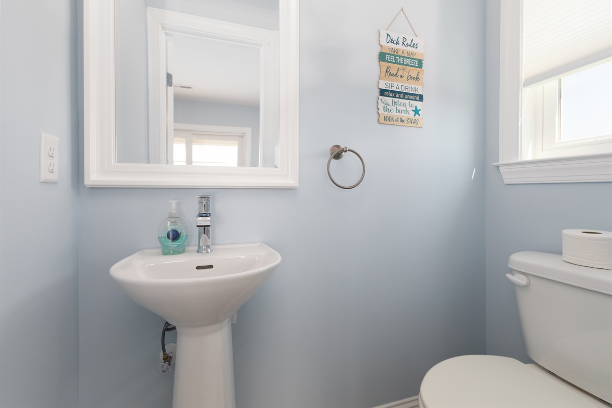 3rd floor powder room