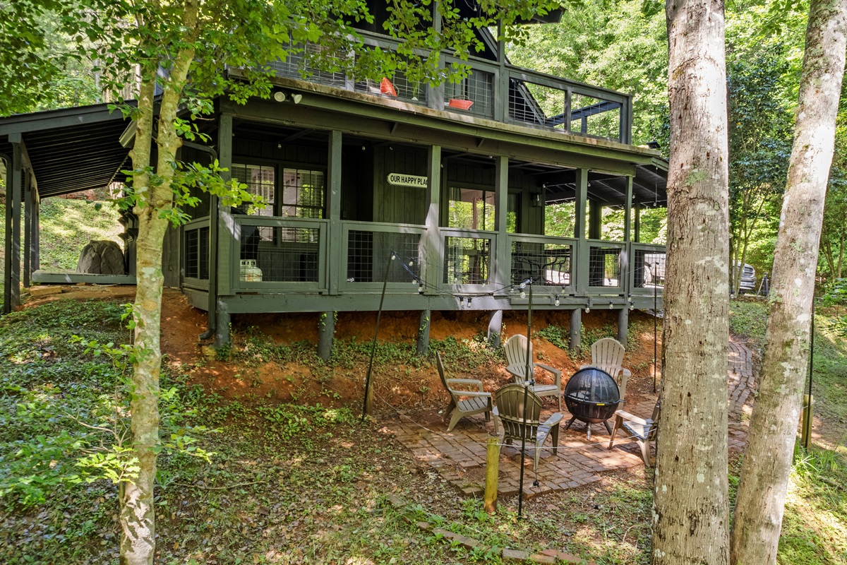 Rear view of Creekside Cottage 