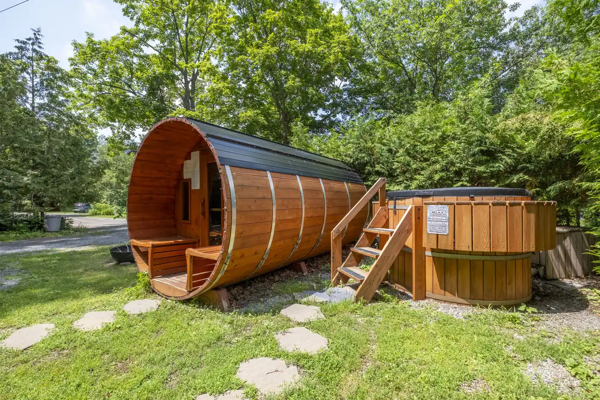 Private barrel sauna and hot tub beside Cottage #6