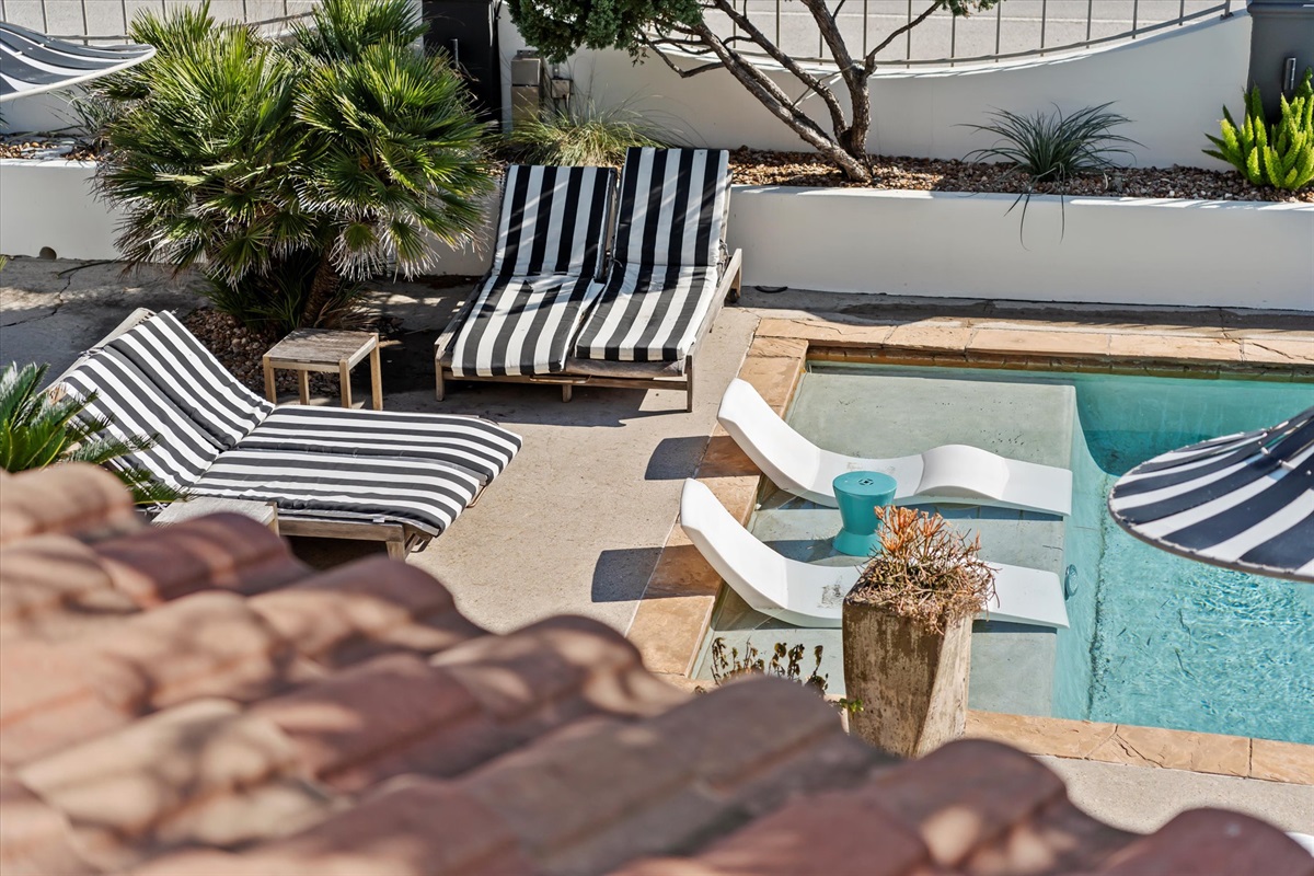 3755714b21954079999582b7a7dbcb96 Large | Beachhouse | Texas | TX | Vacation Homes | Galveston | Crystal Beach | Kokomo | Breezy Days | Beachfront Elegance | Sunrise Serenity | Southern Sands Property Management, LLC