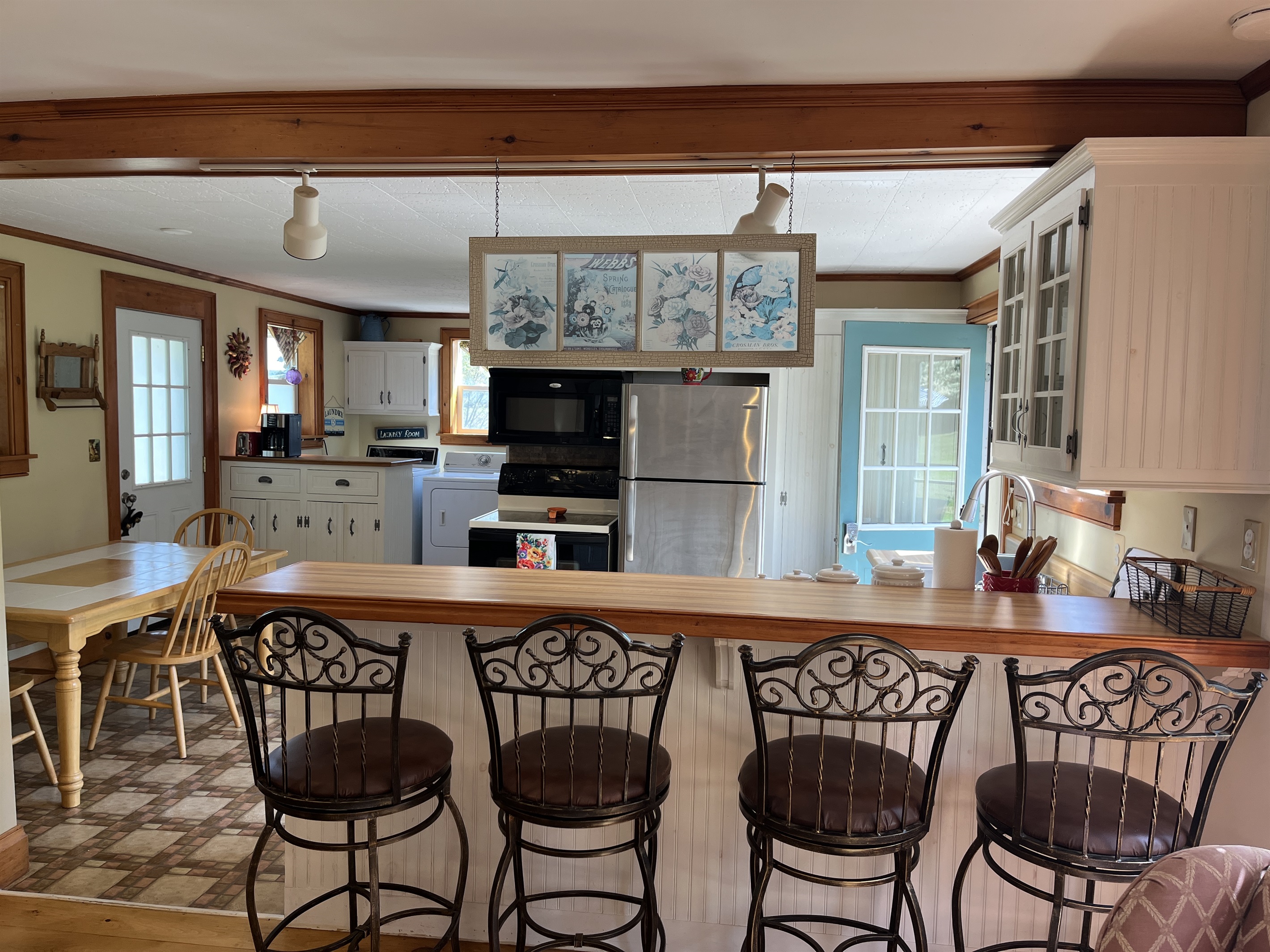 Breakfast bar seating in the kitchen