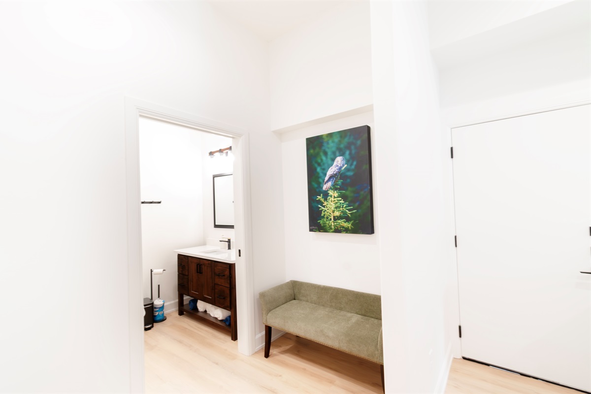 Entry Bench/bathroom