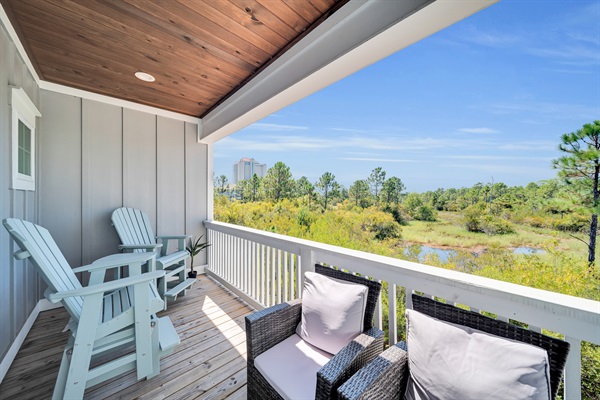 Grab your favorite beverage and take a seat in the tall Adirondack GLIDERs on the patio and watch for eagles in the sky, turtles & alligators in the wetlands, and beautiful sunsets in the evenings.