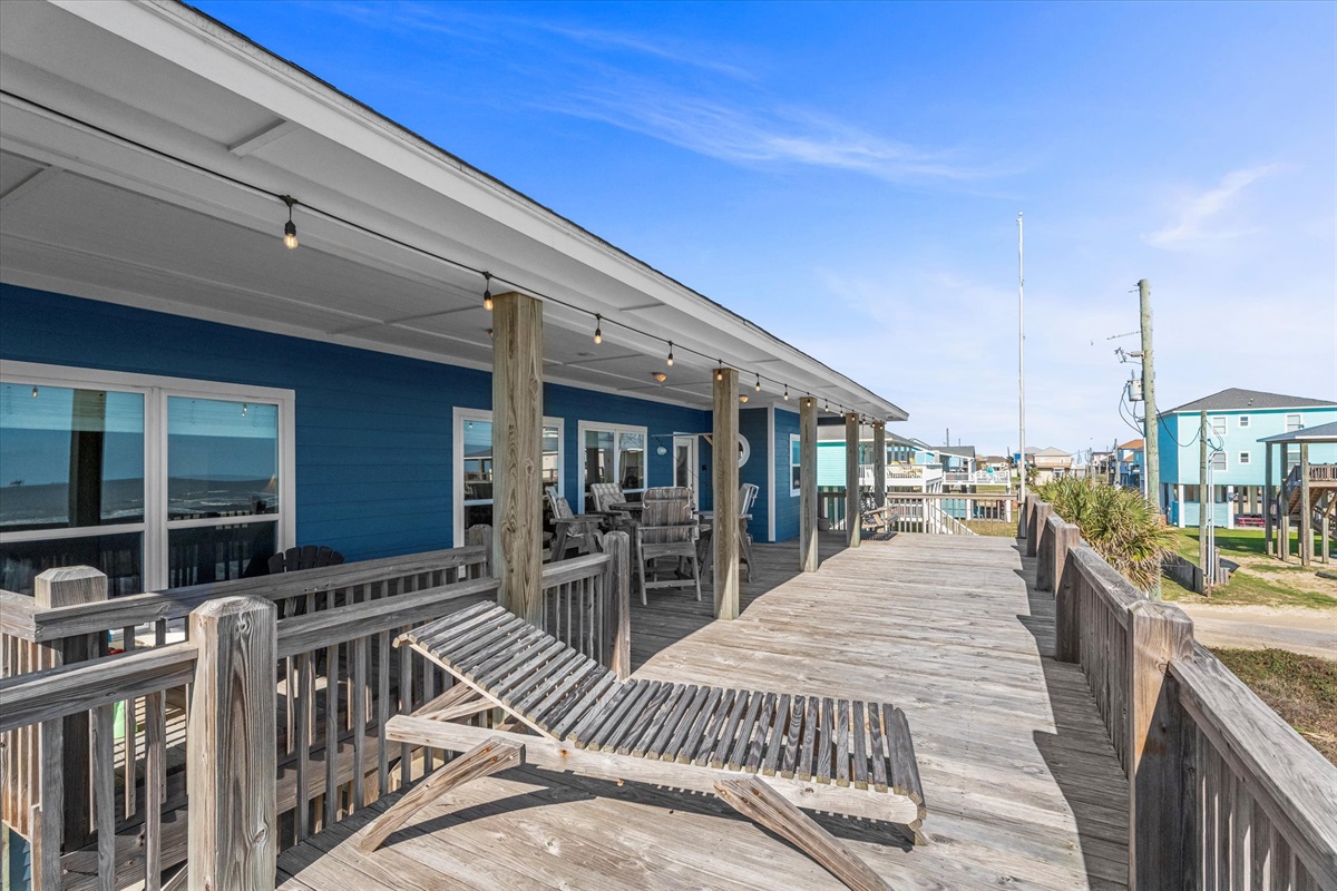 3765f36d27084ac6b3f90c80f80bbf9f Large | Beachhouse | Texas | TX | Vacation Homes | Galveston | Crystal Beach | Kokomo | Breezy Days | Beachfront Elegance | Sunrise Serenity | Southern Sands Property Management, LLC