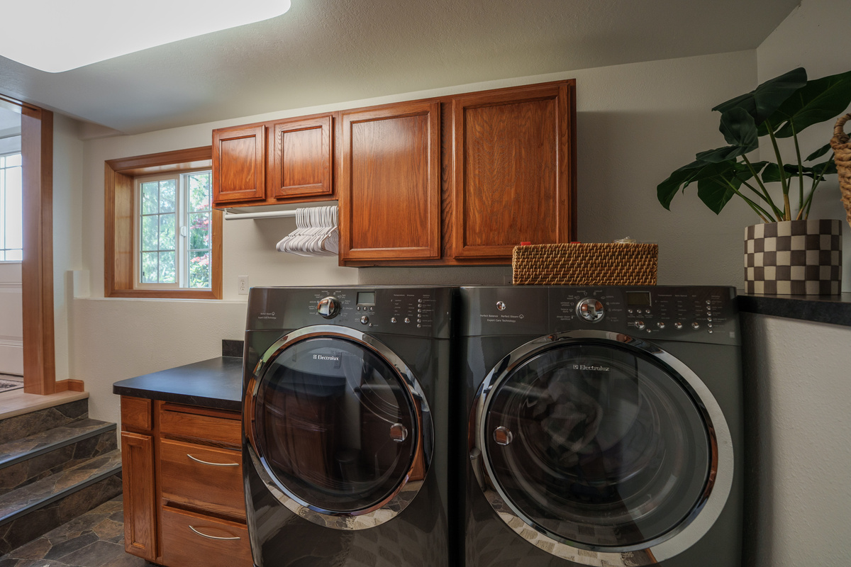 Full washer and dryer