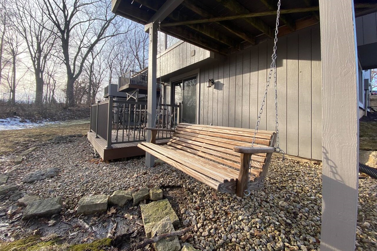 Outdoor space with a swing to enjoy your lazy evenings. 