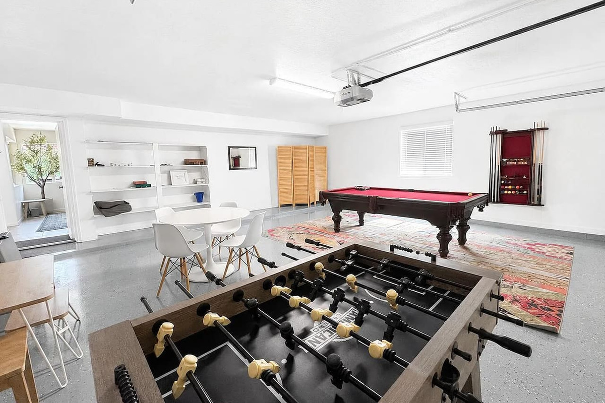 Thunderbird Home photo 8