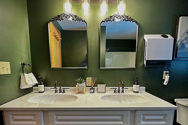 Full Bathroom with double vanity