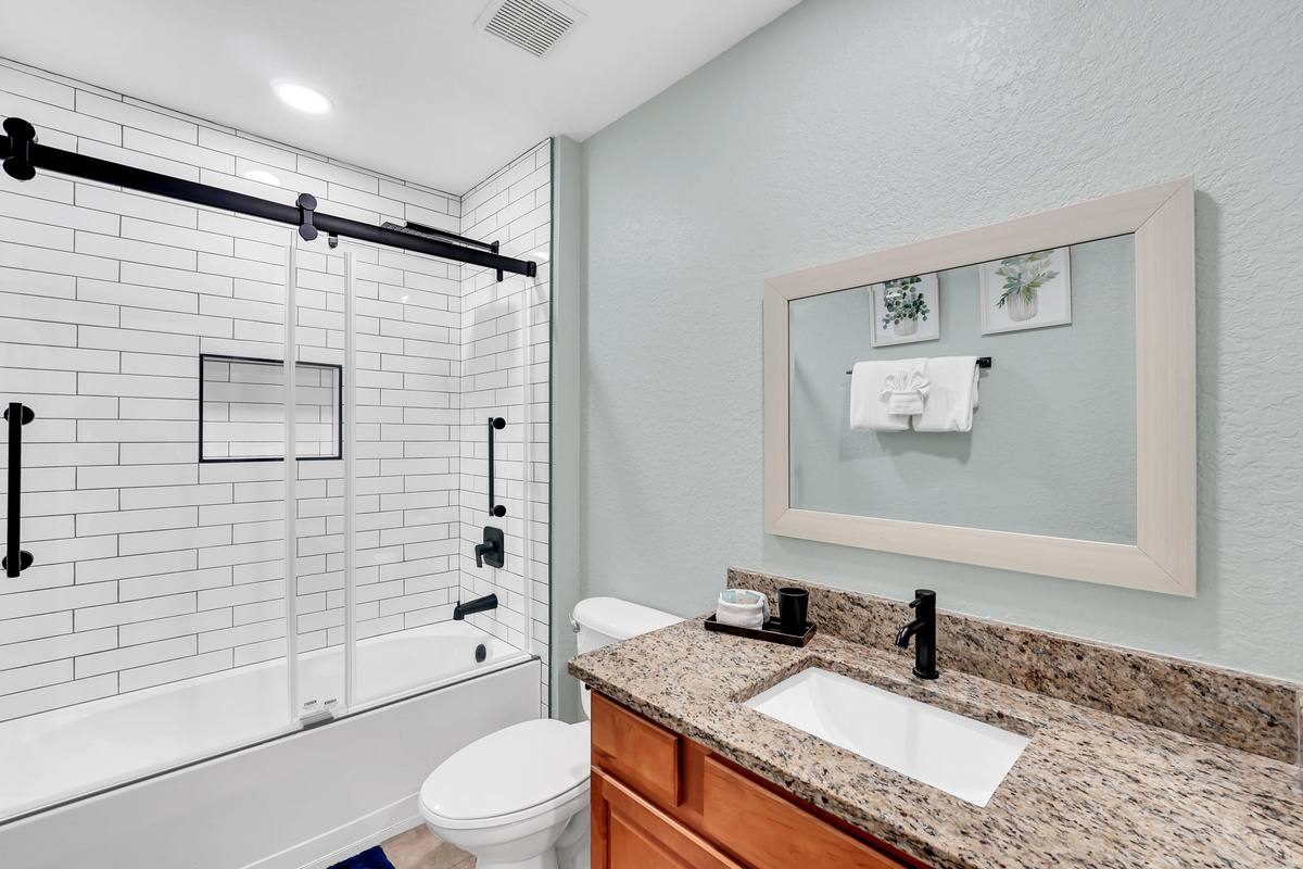 2nd Floor Bathroom
