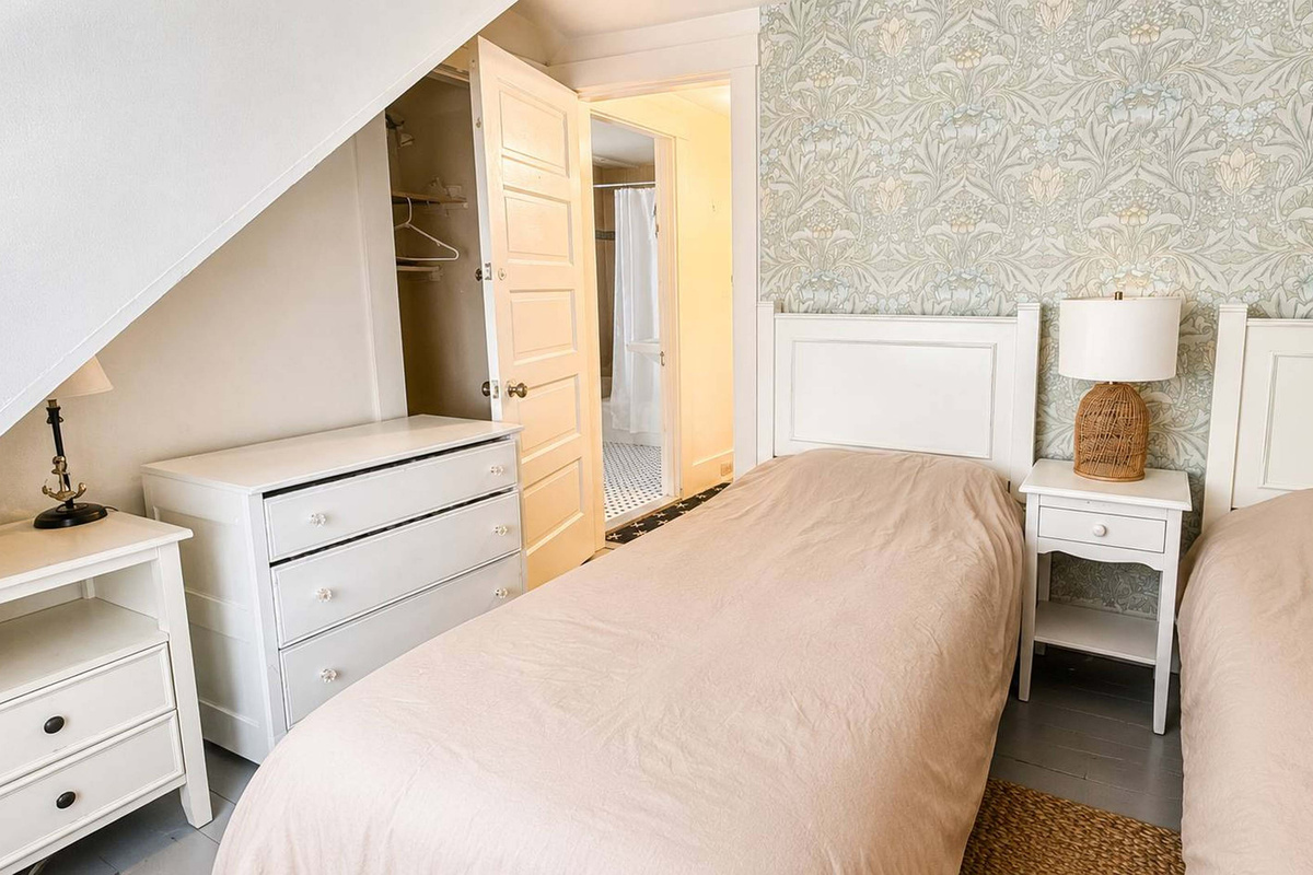 Bedroom 5