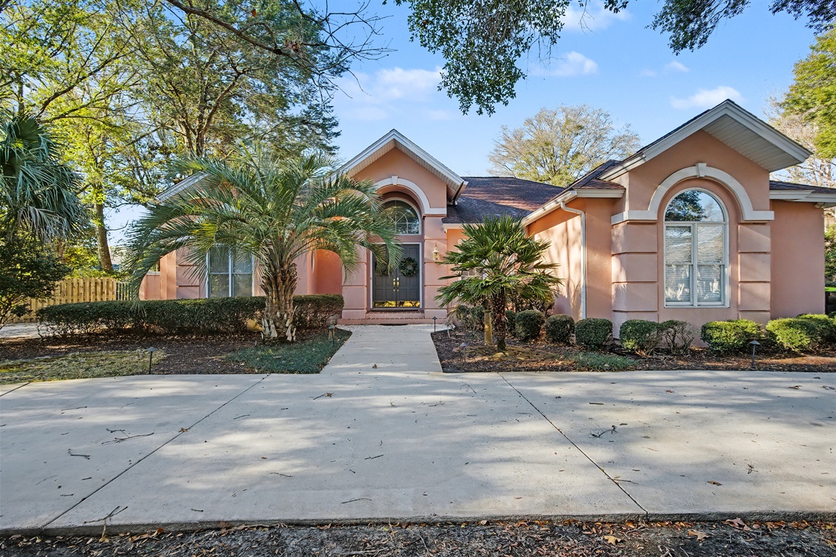 415 Lafayette House 4BR & 2.5 BA