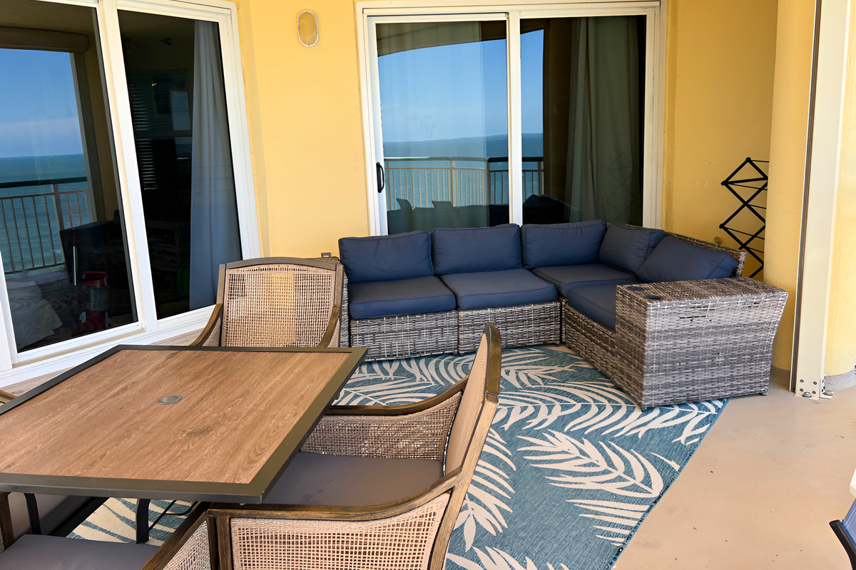 Main balcony
