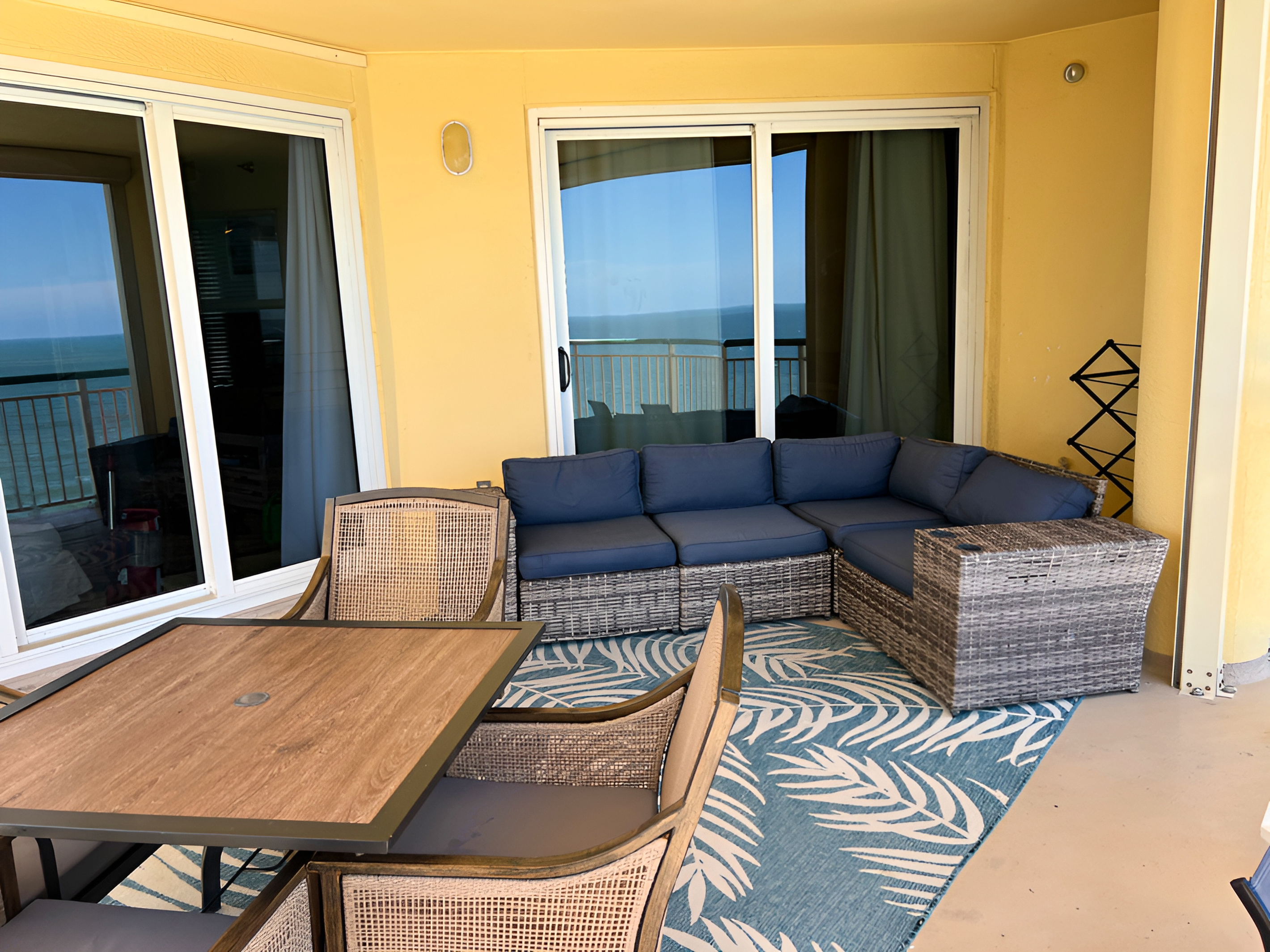 Main balcony