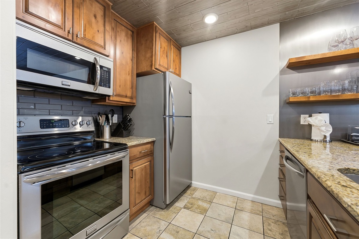 You’ll appreciate real cookware, sharp knives, and enough counter space to lay everything out so meals feel easy.