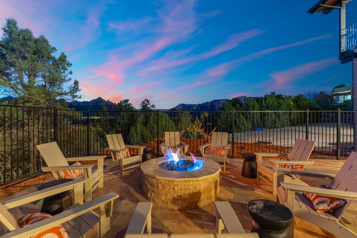 Gather around the firepit under Sedona skies—unforgettable sunsets and stargazing await.