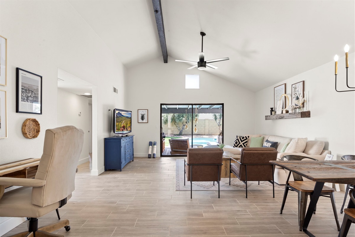 3BR w/ FREE Pool Heat | Hatcher Hideaway — Hatcher Hideaway | 3BR w/ Heated Pool Option, Glendale, Arizona — photo 15