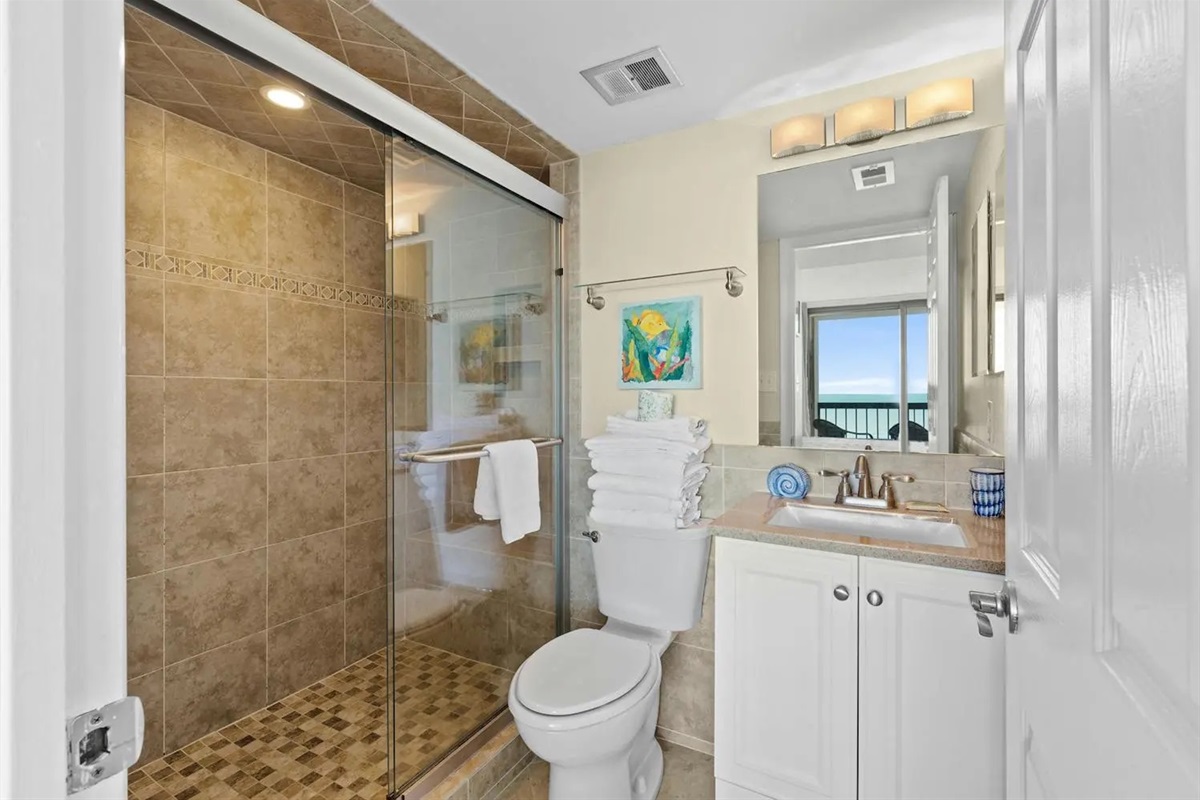 2nd Bath with large stand alone shower