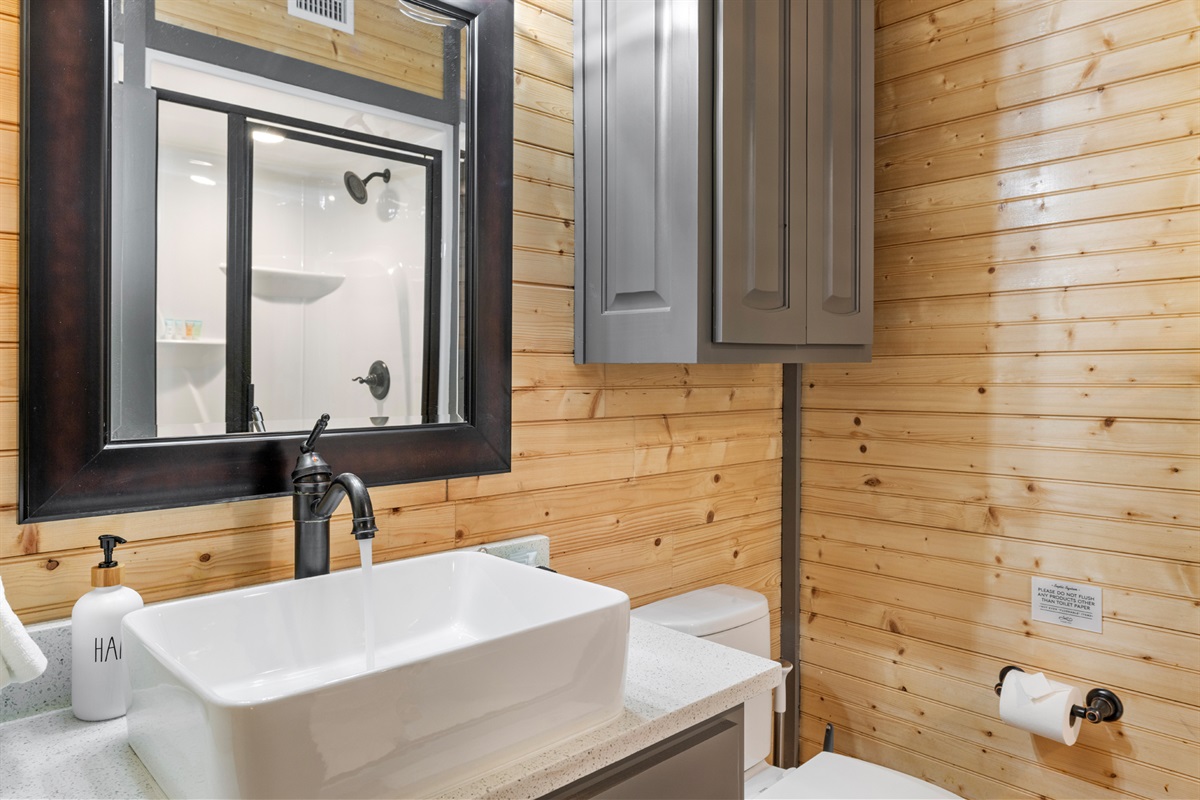 The Great Smoky Mountains ensuite offers a private full bath with a convenient walk-in shower. 