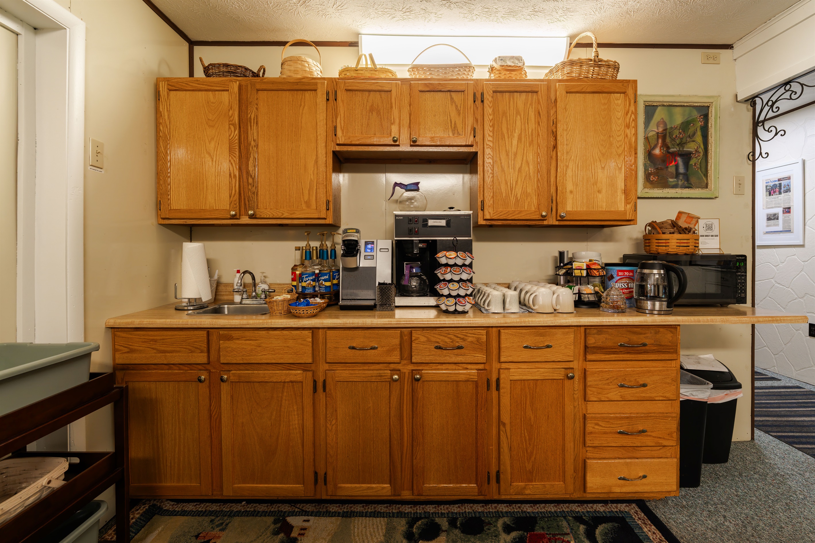 Kitchenette Area