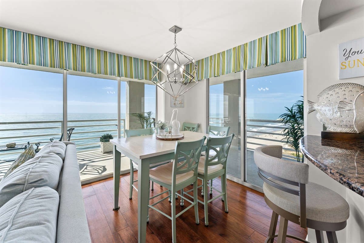 Oceanfront Dining with seating for 6