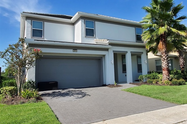 Spacious 6BR 4BA Pool Home in gated Resort rental in Kissimmee