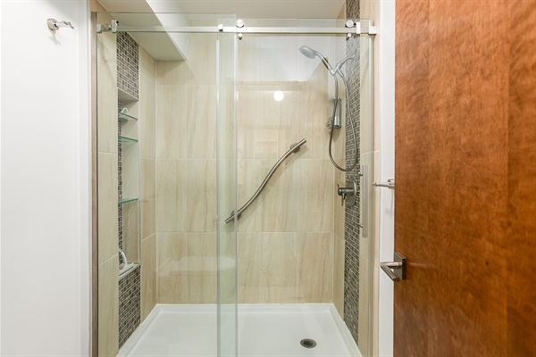 Charming 4-Bedroom Retreat Near Notre Dame, photo 19