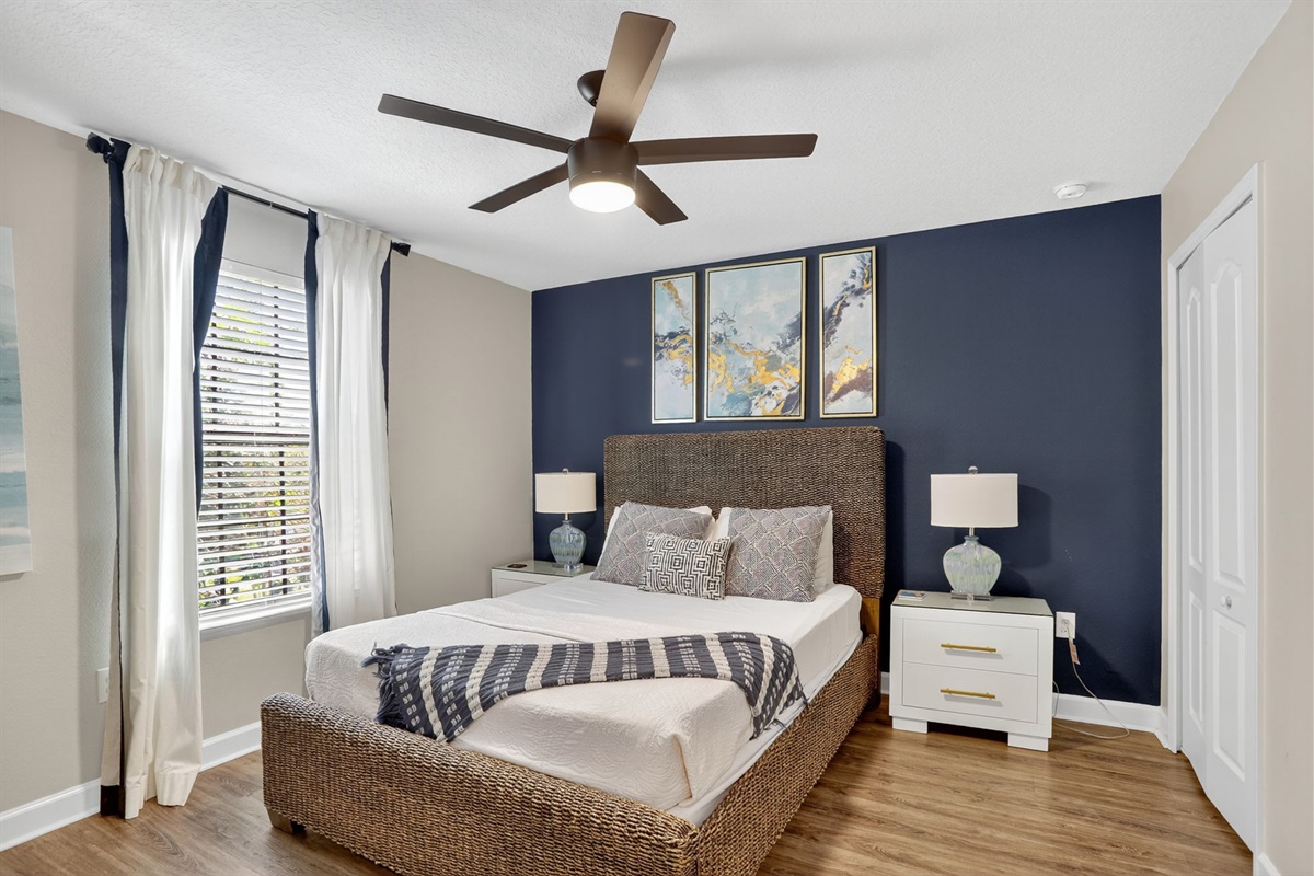 Bedroom 4-2nd Floor-Queen Bed