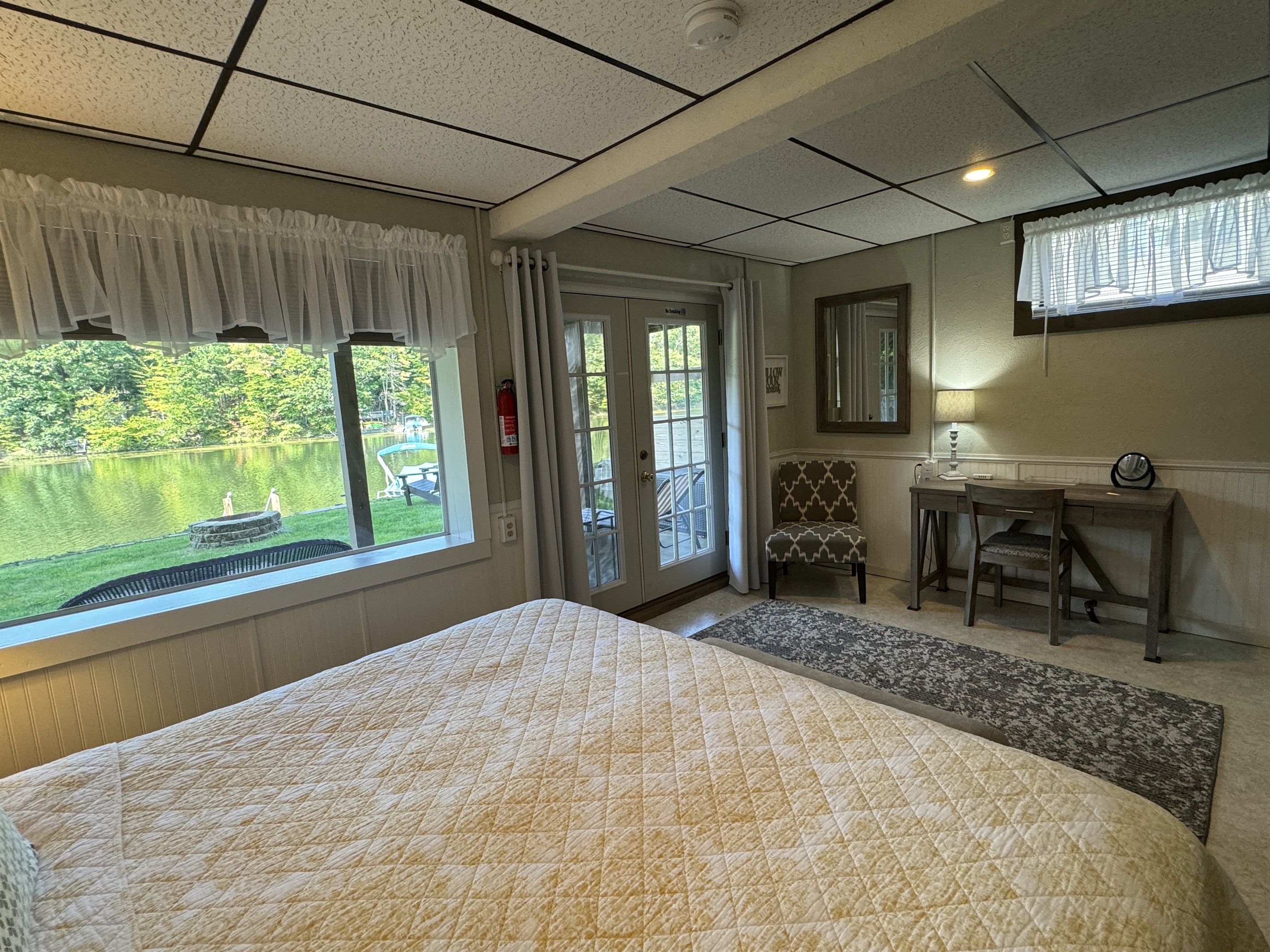 Desk space in King sleeping area